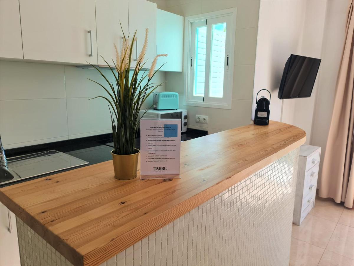 Tabbu Ibiza Apartments Плайя Ден Босса Экстерьер фото