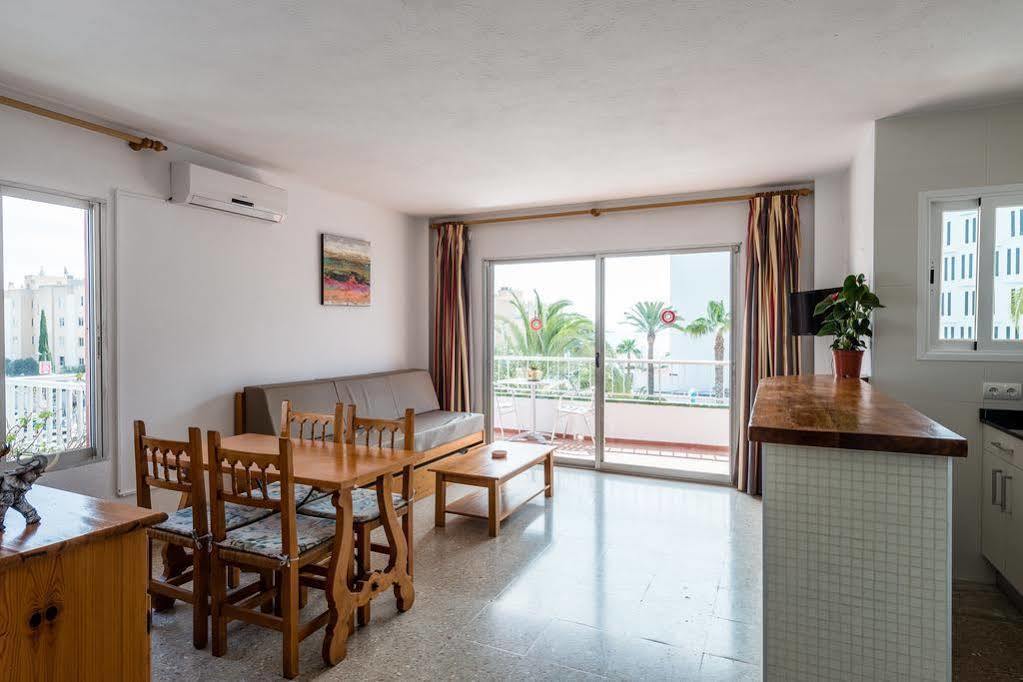 Tabbu Ibiza Apartments Плайя Ден Босса Экстерьер фото